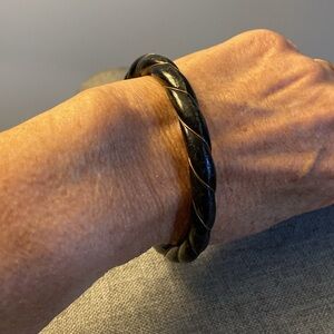 Vintage Black and Gold Twisted Bracelet